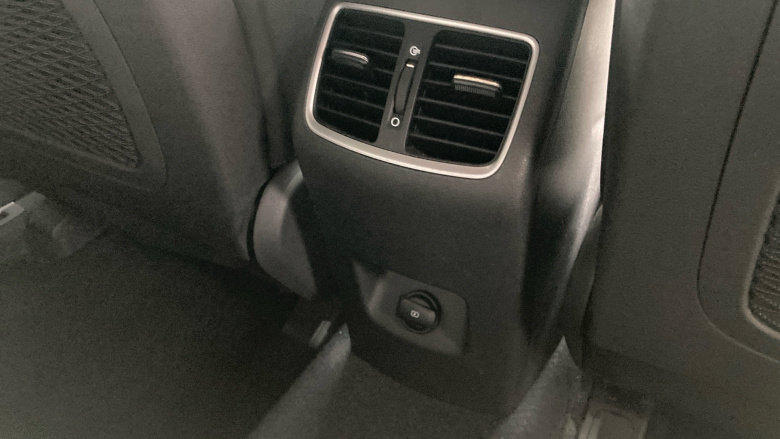 Hyundai Tucson 2.0 CRDi 48V MHD Premium SE 5dr 4WD DCT Diesel Estate